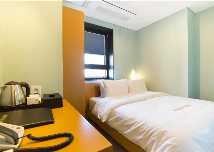 Grid Inn Hotel